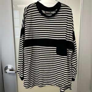Super rare Vintage Jimmy’Z long sleeve black and white stripe shirt size L.